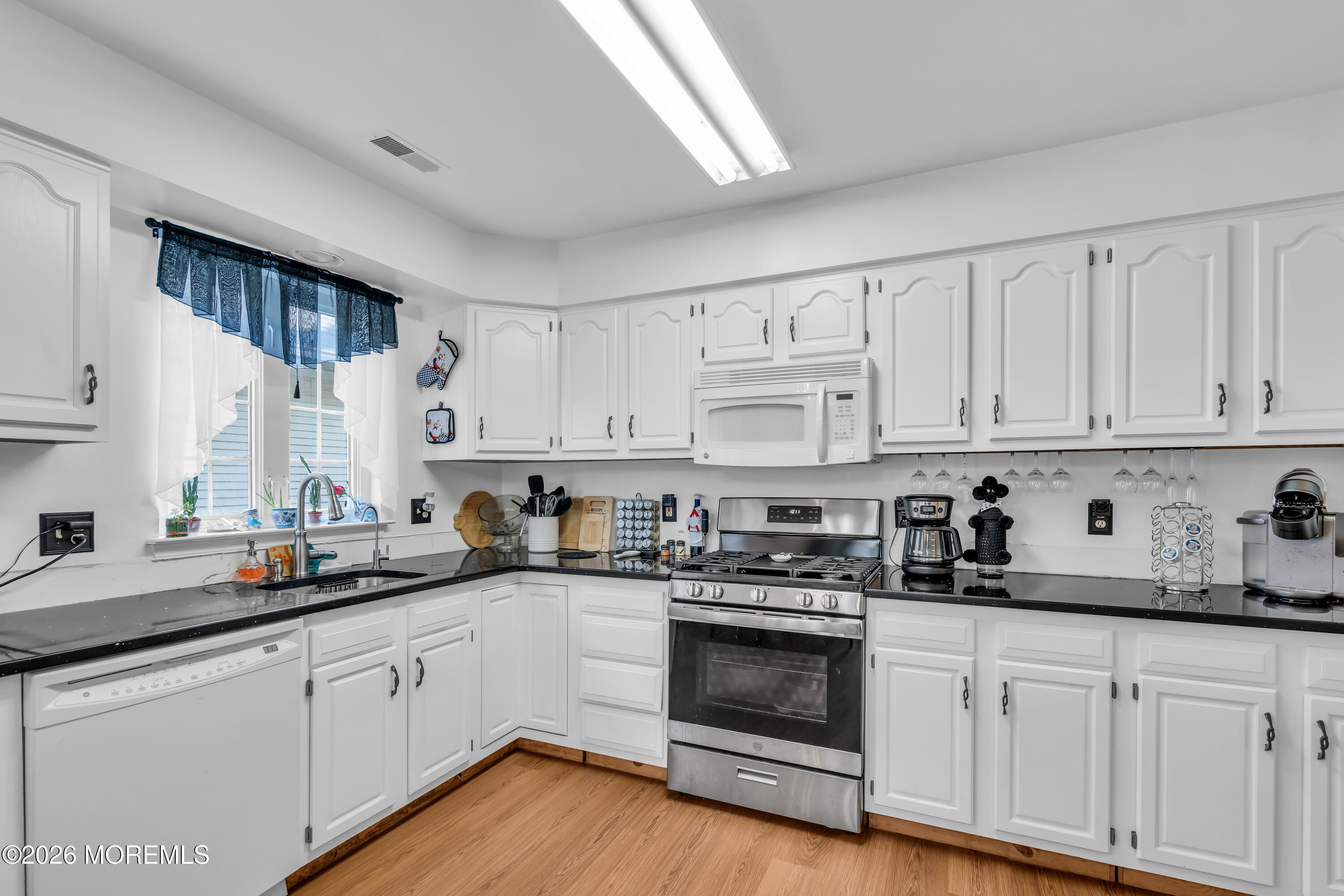 21 S Baker Drive Jackson NJ 08527
