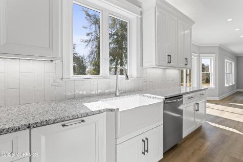 837 Naryshkin Way Toms River NJ 08753