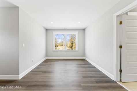 837 Naryshkin Way Toms River NJ 08753