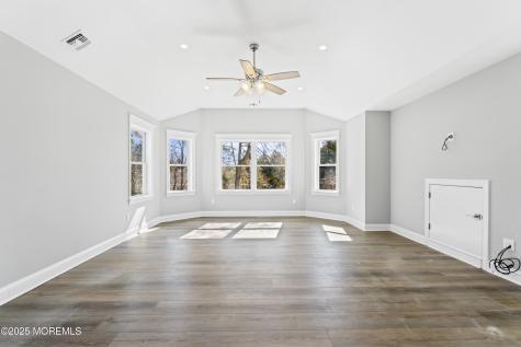 837 Naryshkin Way Toms River NJ 08753