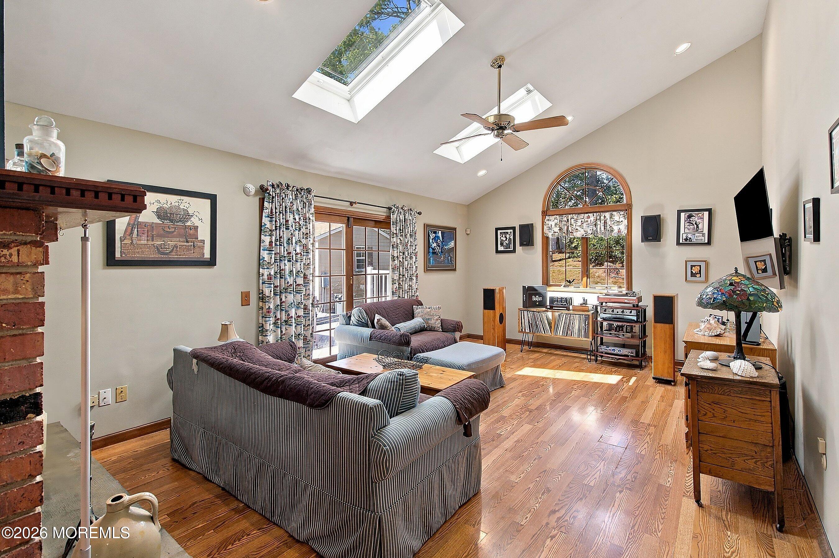 2211 Lark Drive Allenwood NJ 08720