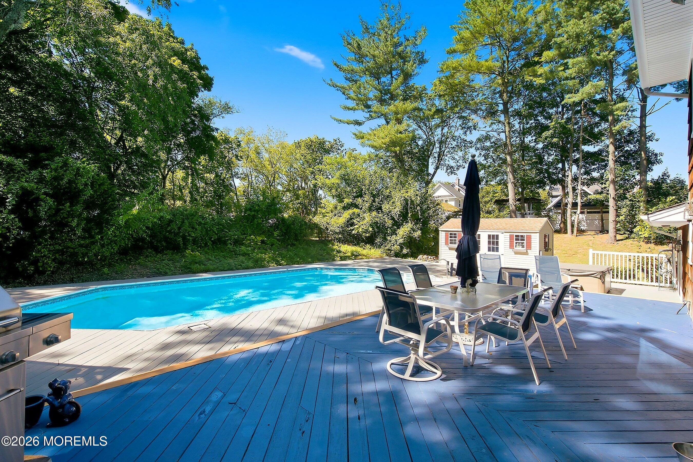 2211 Lark Drive Allenwood NJ 08720