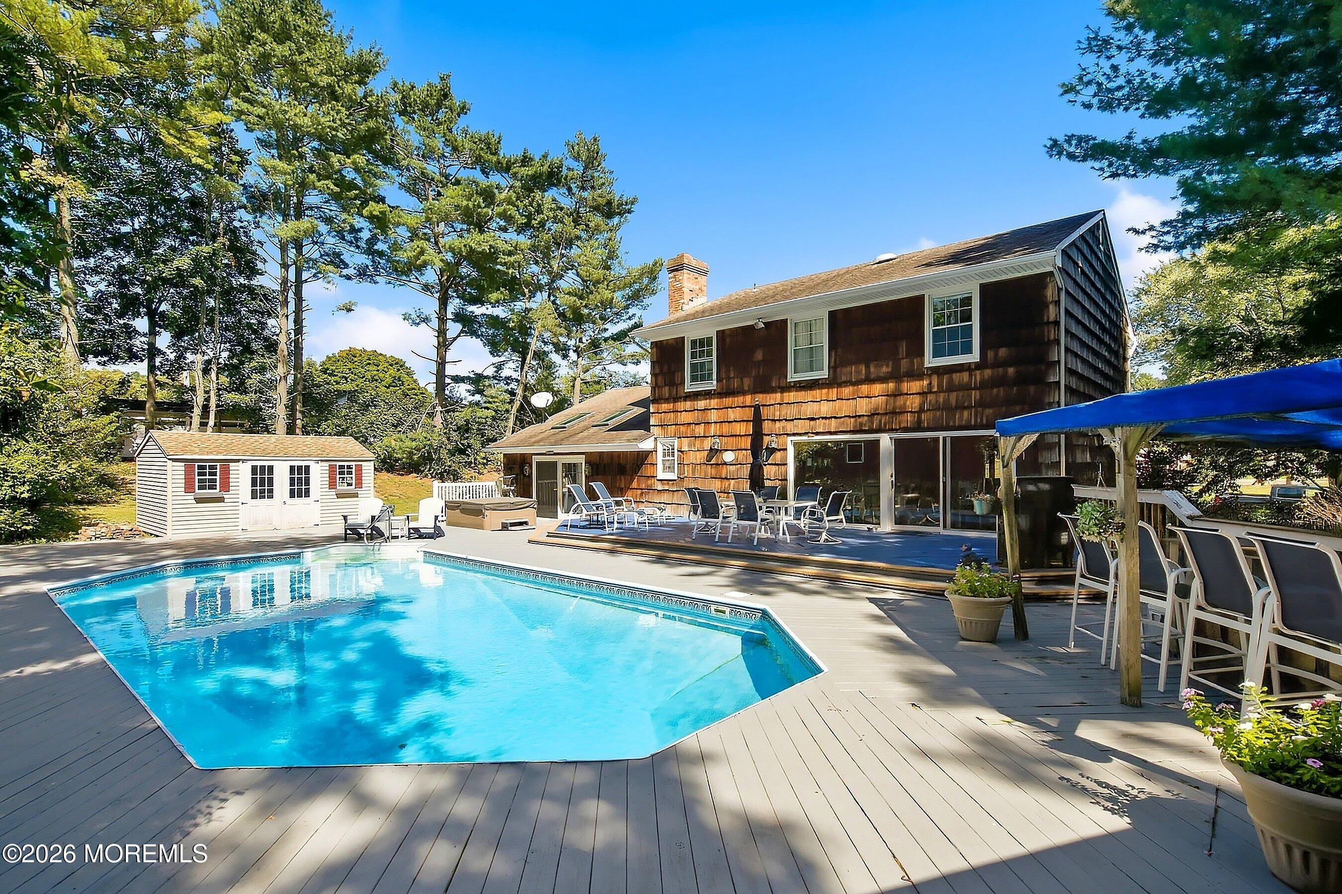 2211 Lark Drive Allenwood NJ 08720