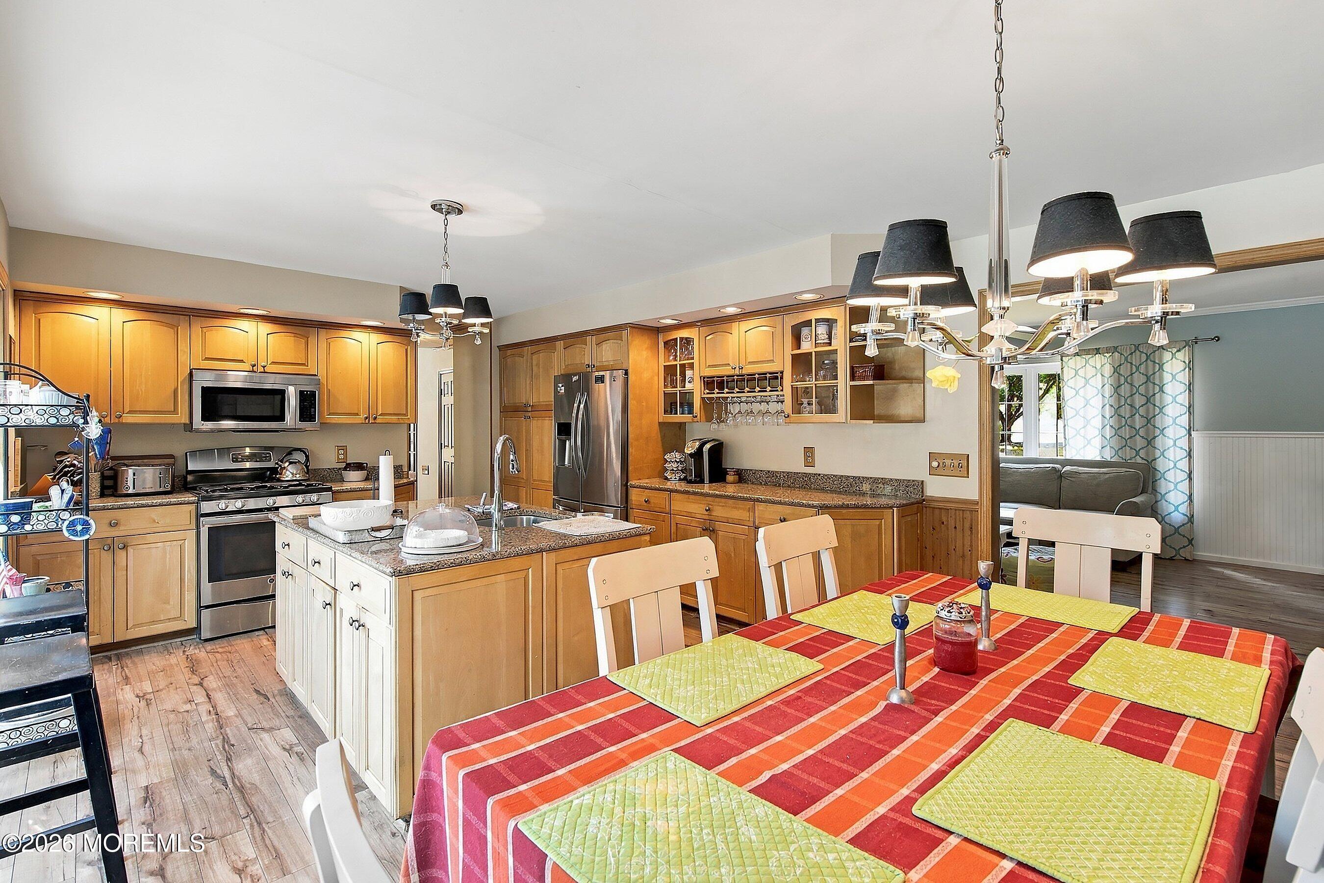 2211 Lark Drive Allenwood NJ 08720