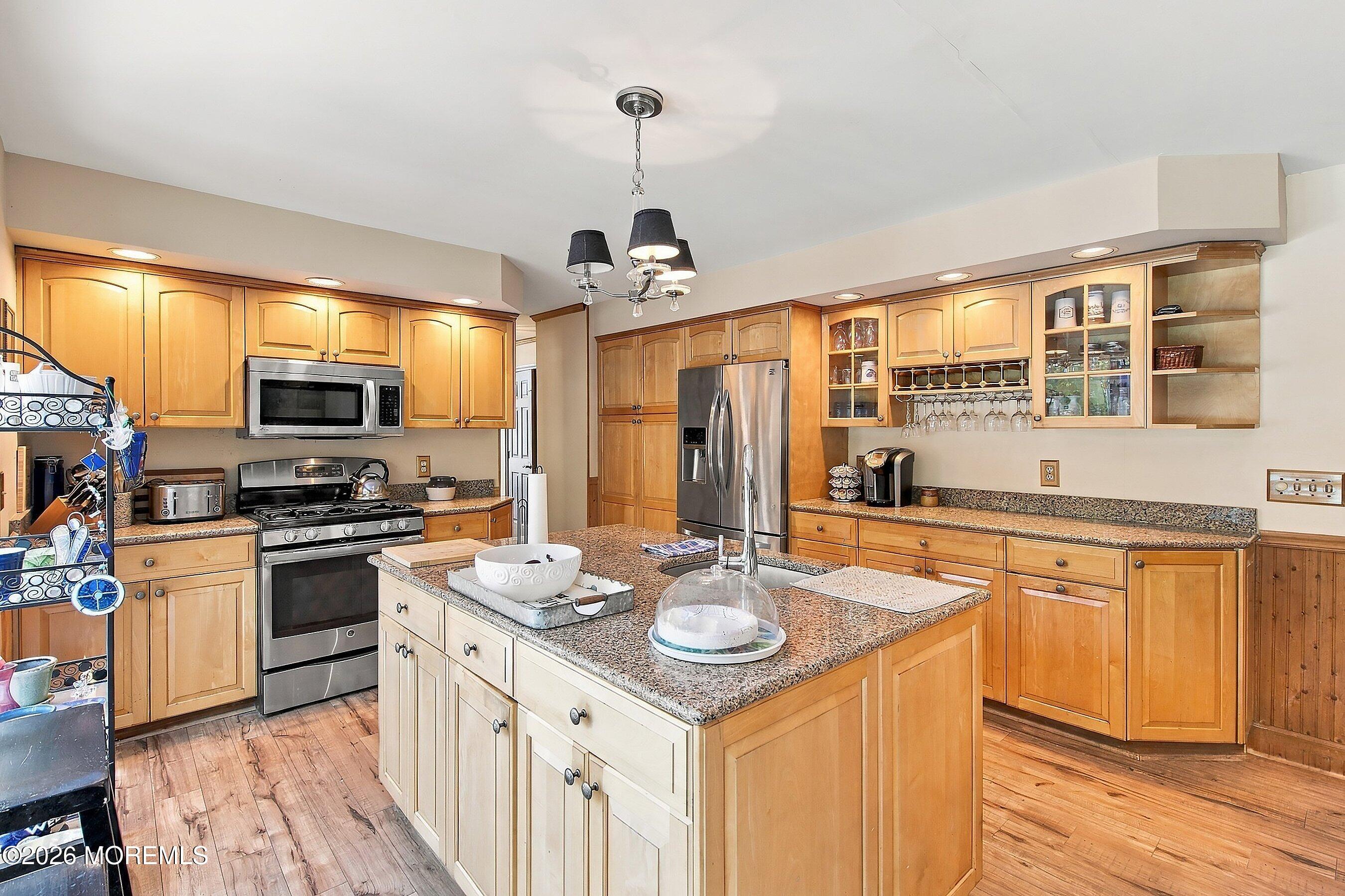 2211 Lark Drive Allenwood NJ 08720