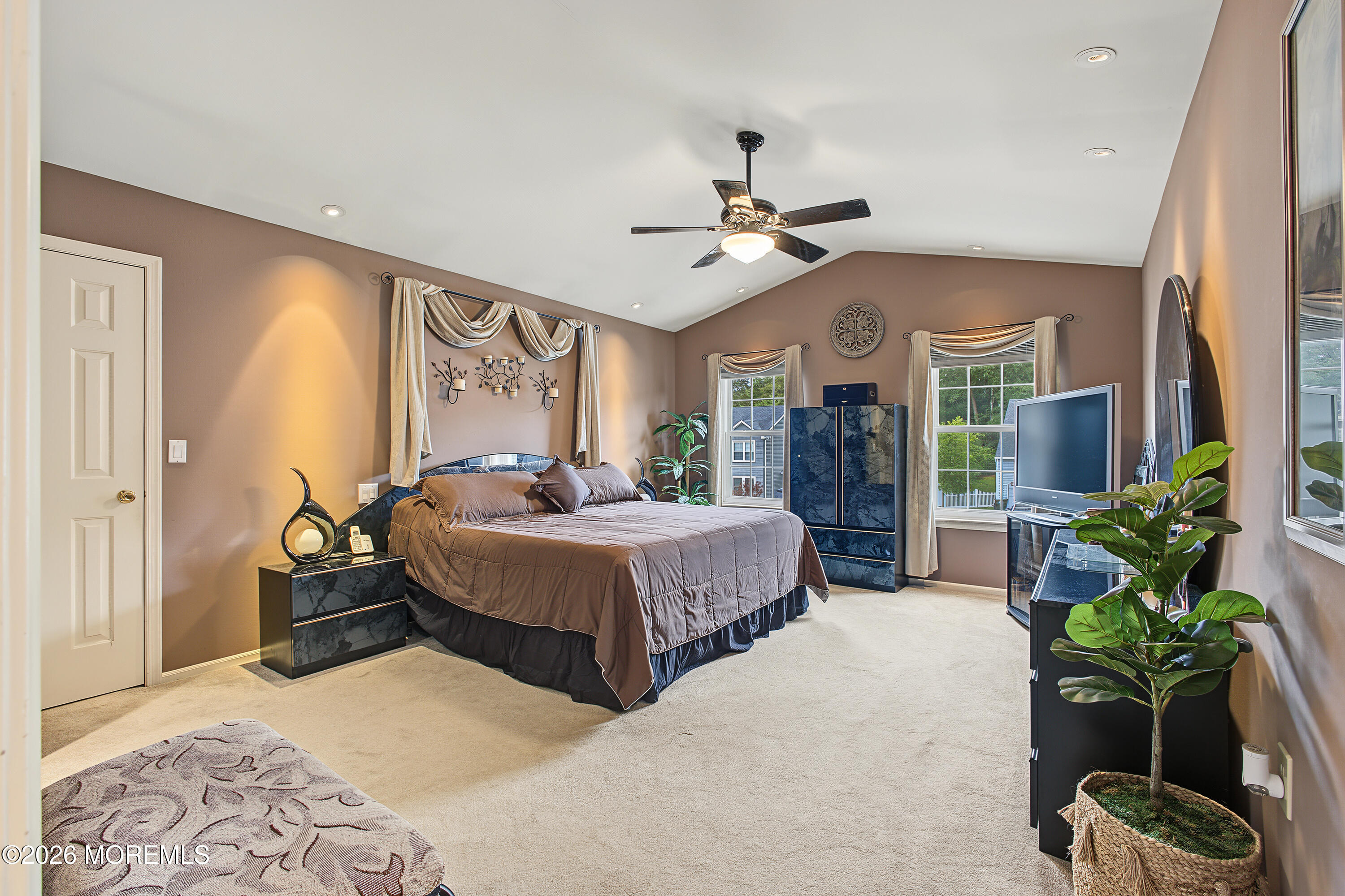 27 Silverbrooke Circle Howell NJ 07731