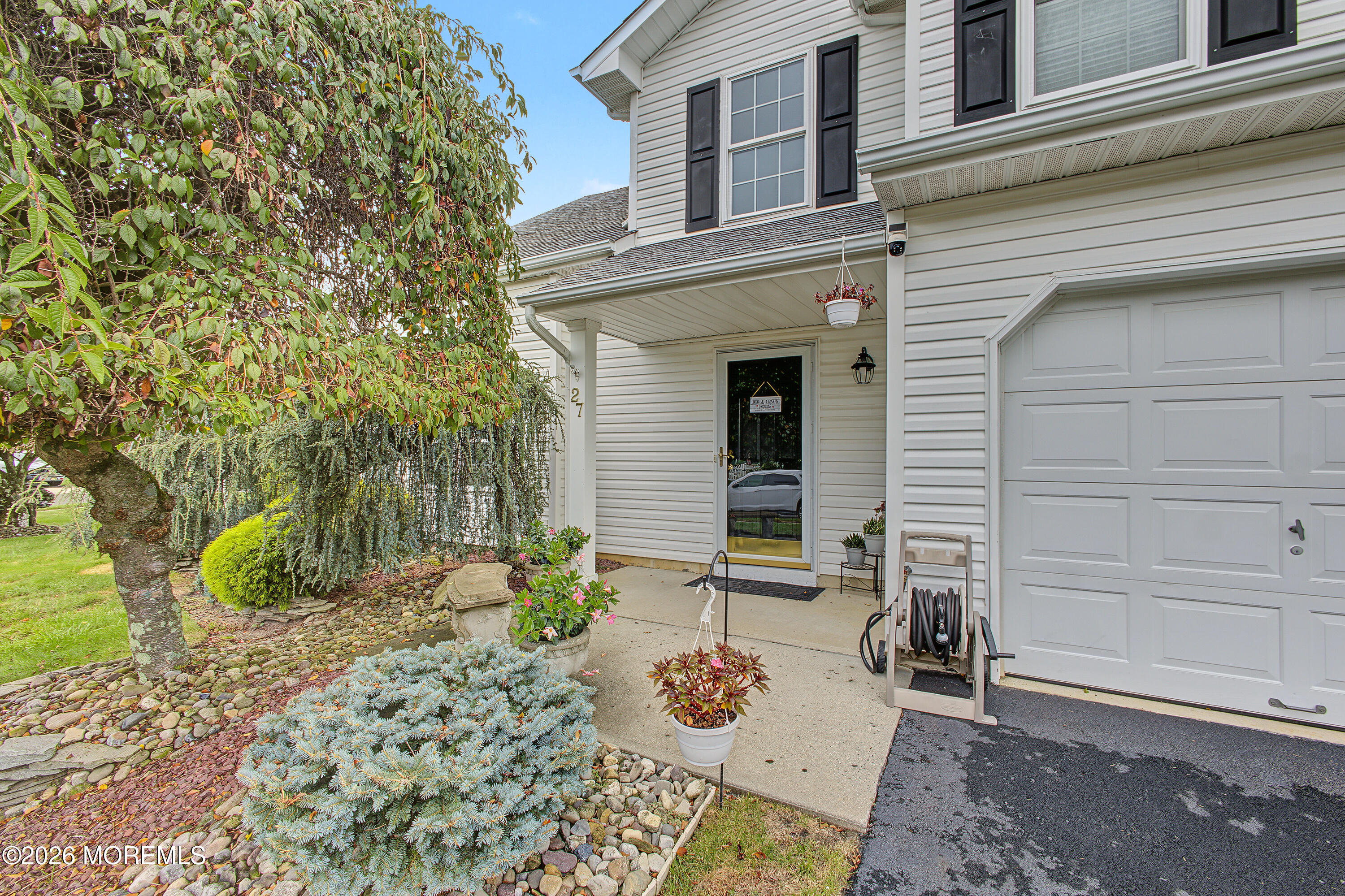 27 Silverbrooke Circle Howell NJ 07731