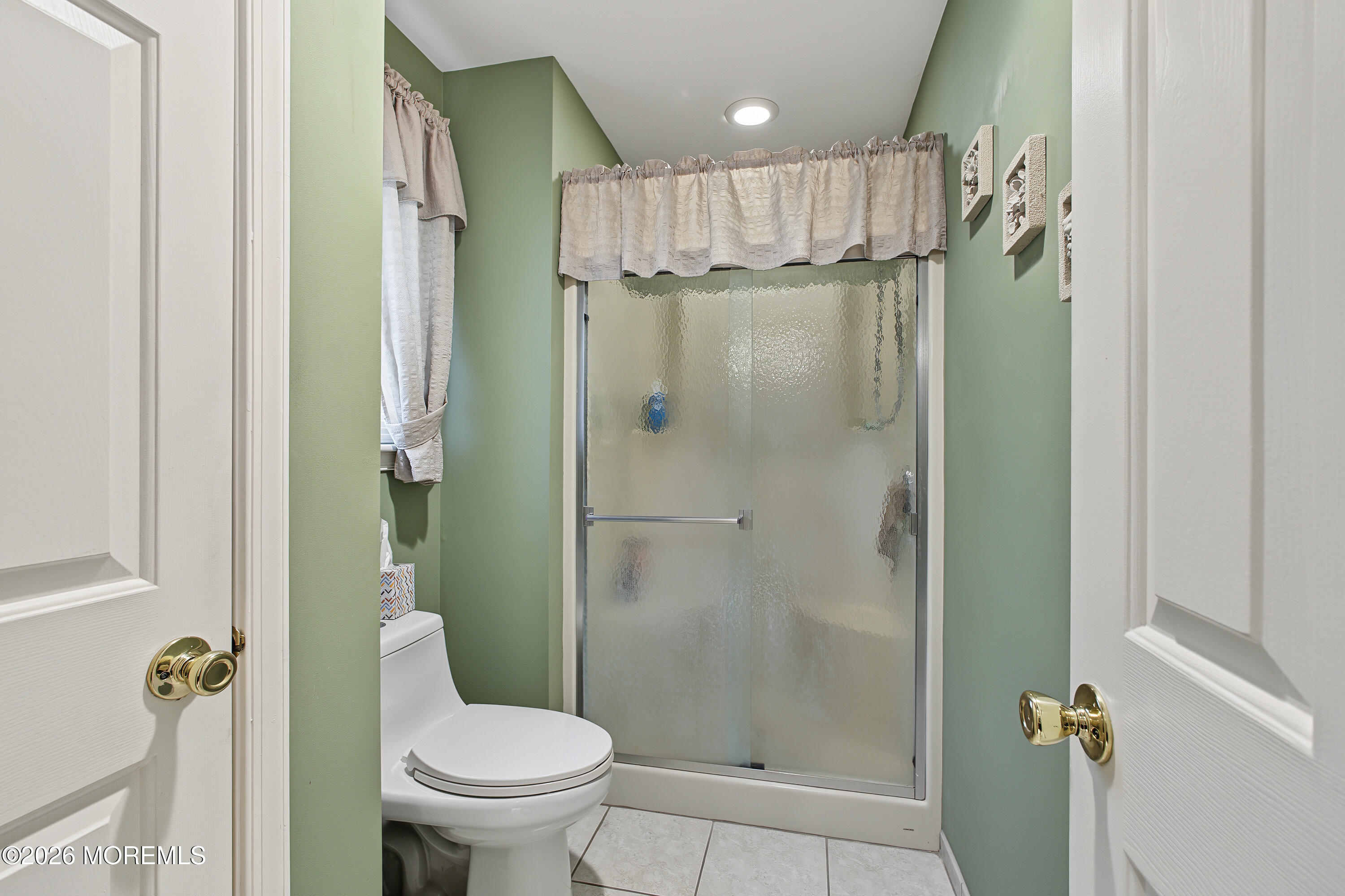 27 Silverbrooke Circle Howell NJ 07731