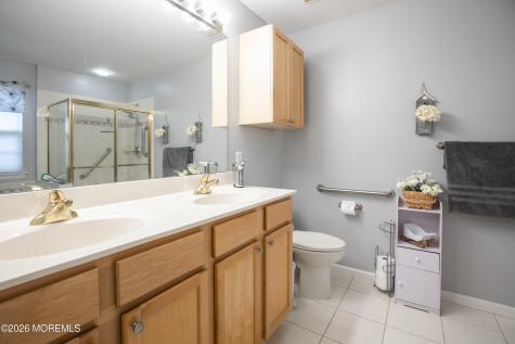 26 Skyline Drive Lakewood NJ 08701