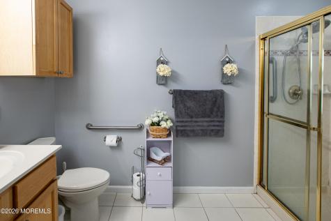 26 Skyline Drive Lakewood NJ 08701