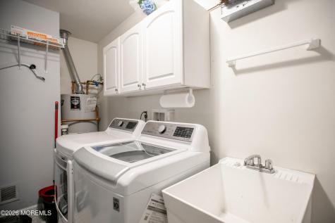 26 Skyline Drive Lakewood NJ 08701