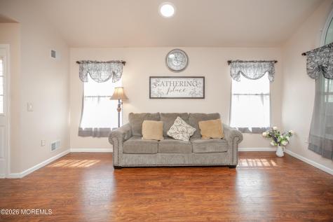 26 Skyline Drive Lakewood NJ 08701