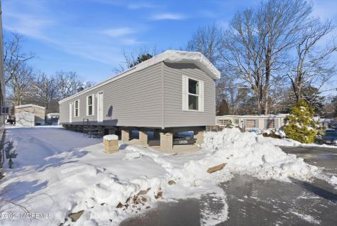 20 Marcia Memorial Circle Jackson NJ 08527