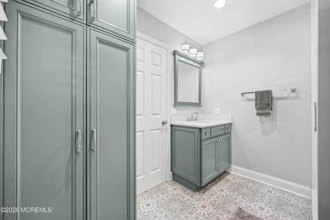 4 Storm Road Lincroft NJ 07738
