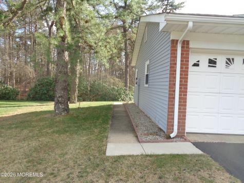 4 Bowie Drive Whiting NJ 08759