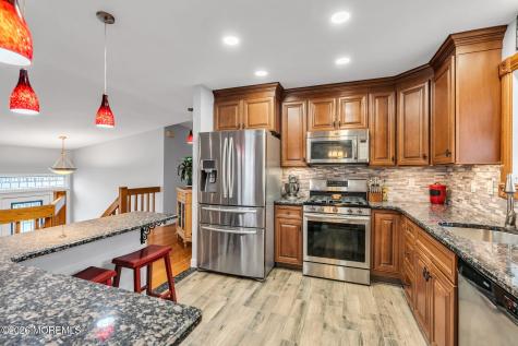 17 Heritage Drive Howell NJ 07731
