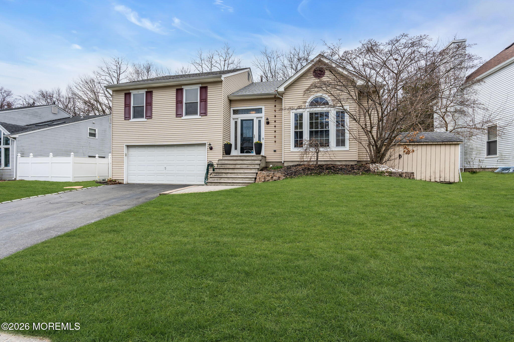 17 Heritage Drive Howell NJ 07731
