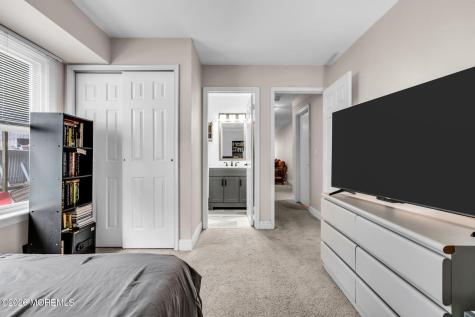 17 Heritage Drive Howell NJ 07731