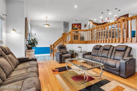 17 Heritage Drive Howell NJ 07731