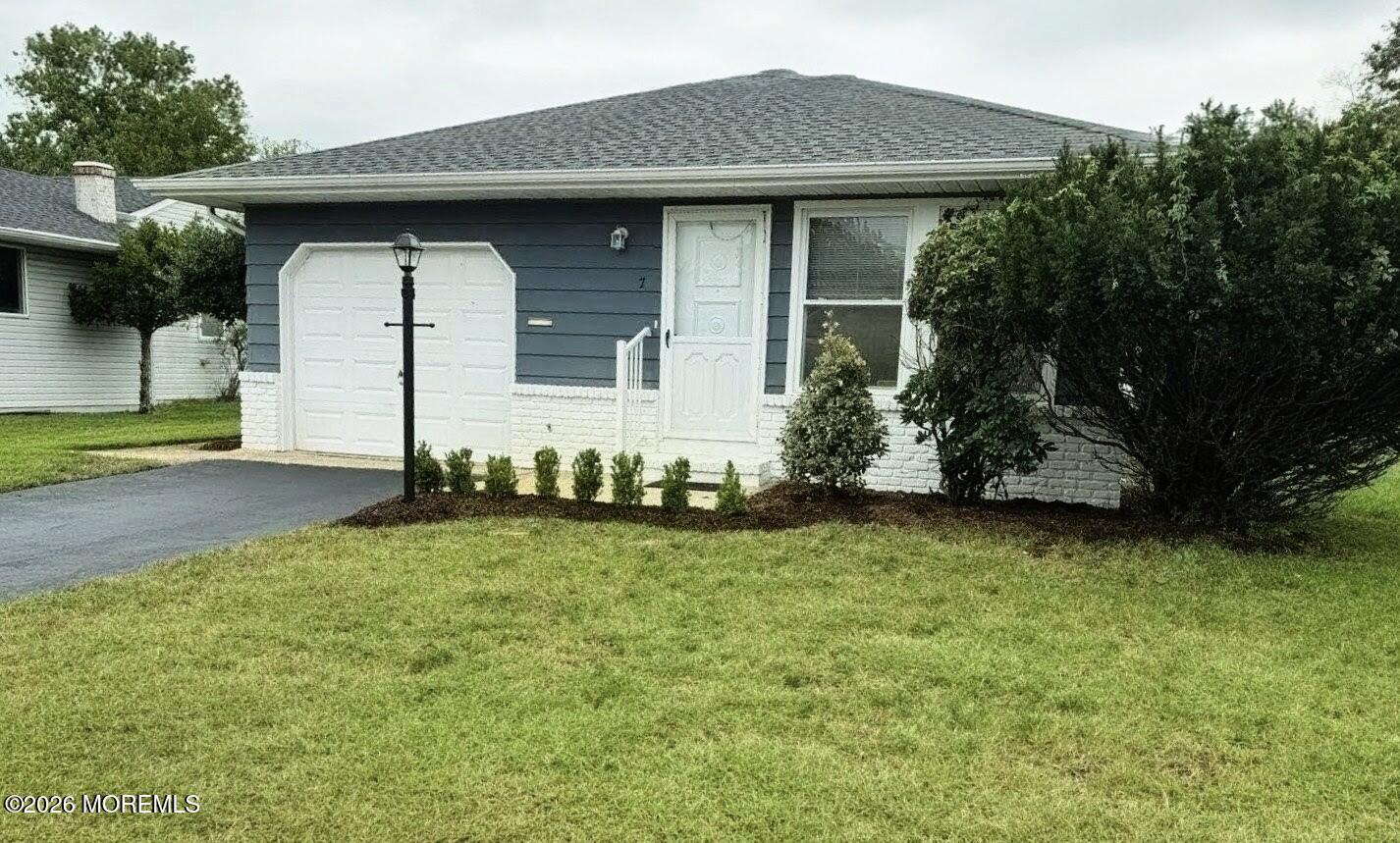 7 Bonasse Street Toms River NJ 08757