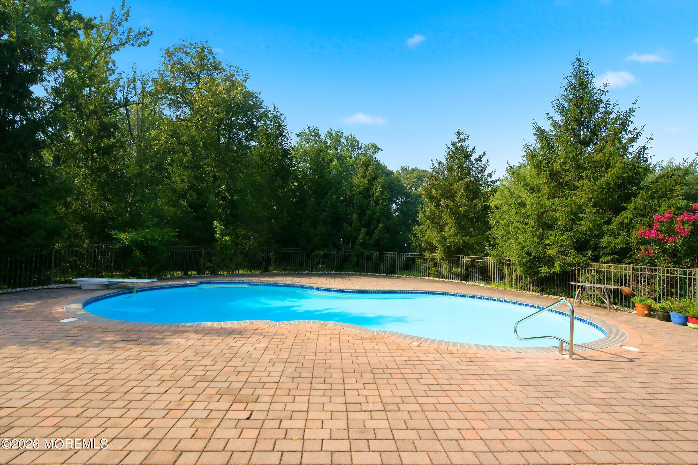 7 Mccampbell Road Holmdel NJ 07733