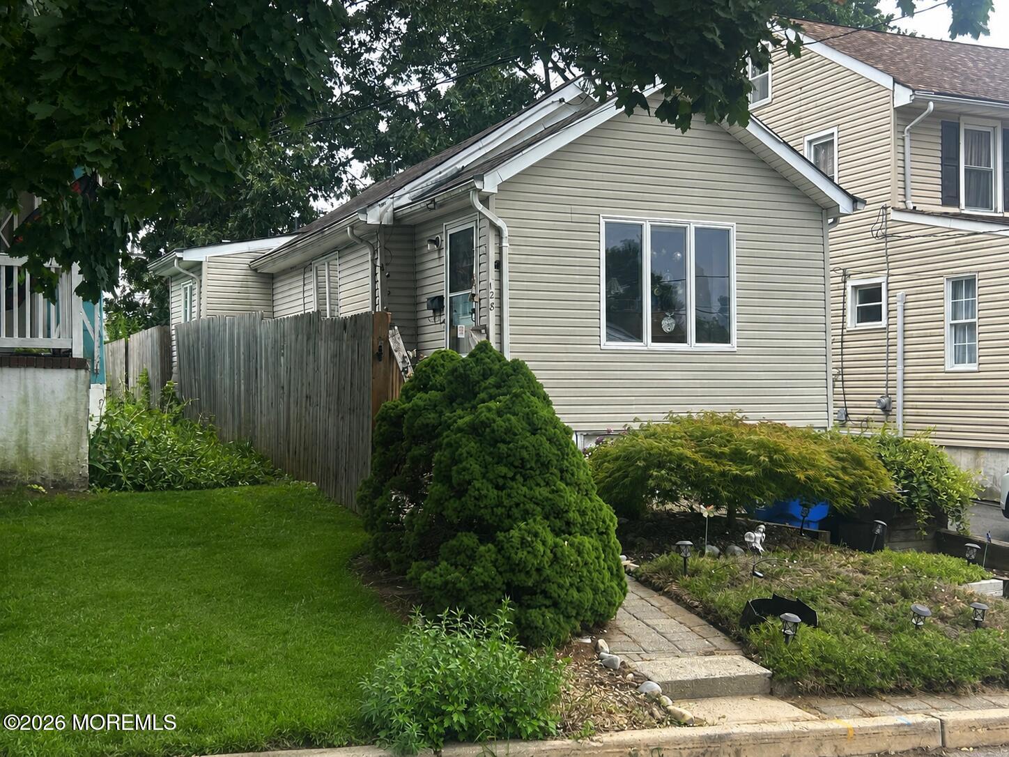 128 Chamone Avenue Leonardo NJ 07737