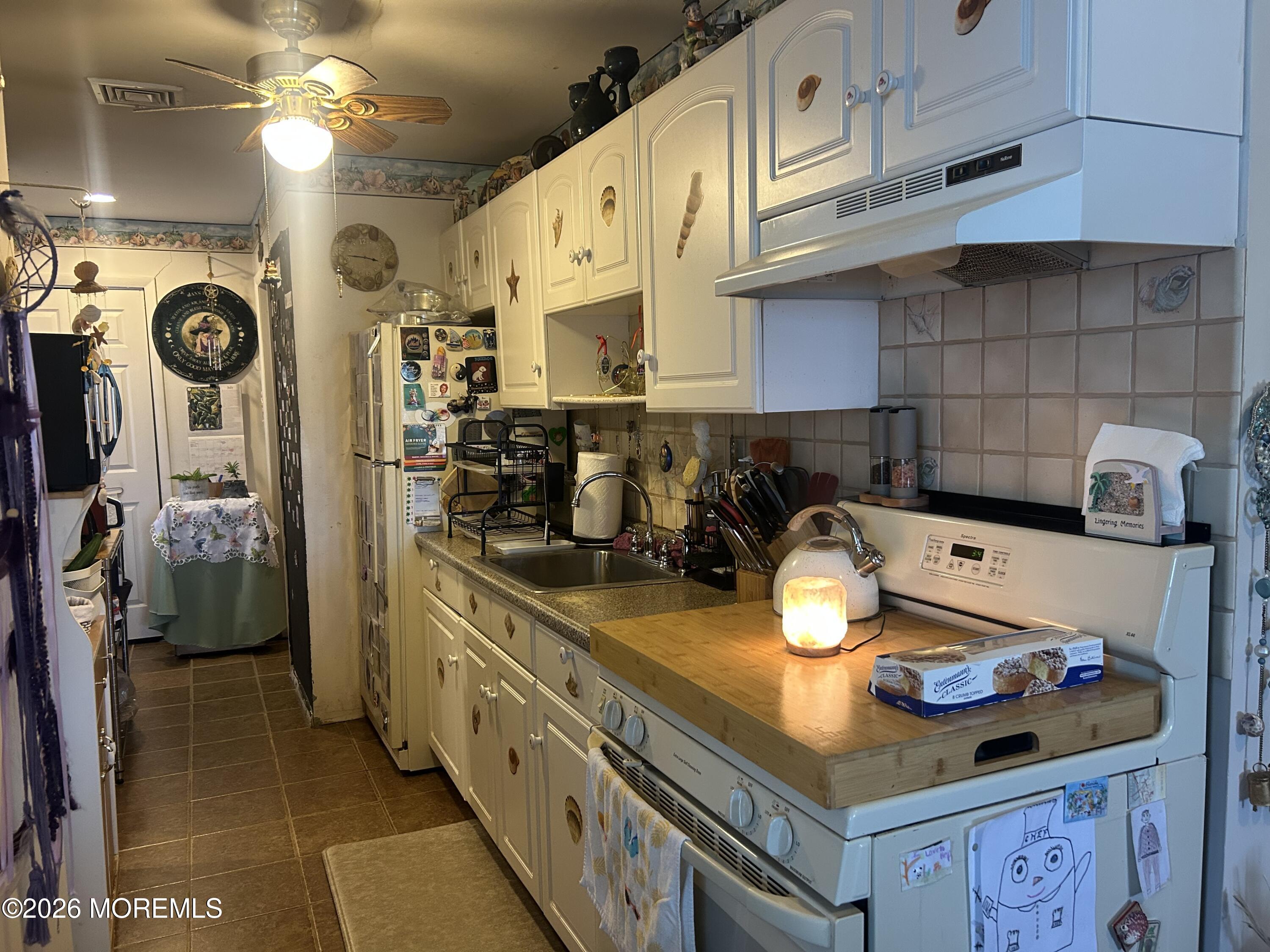 128 Chamone Avenue Leonardo NJ 07737