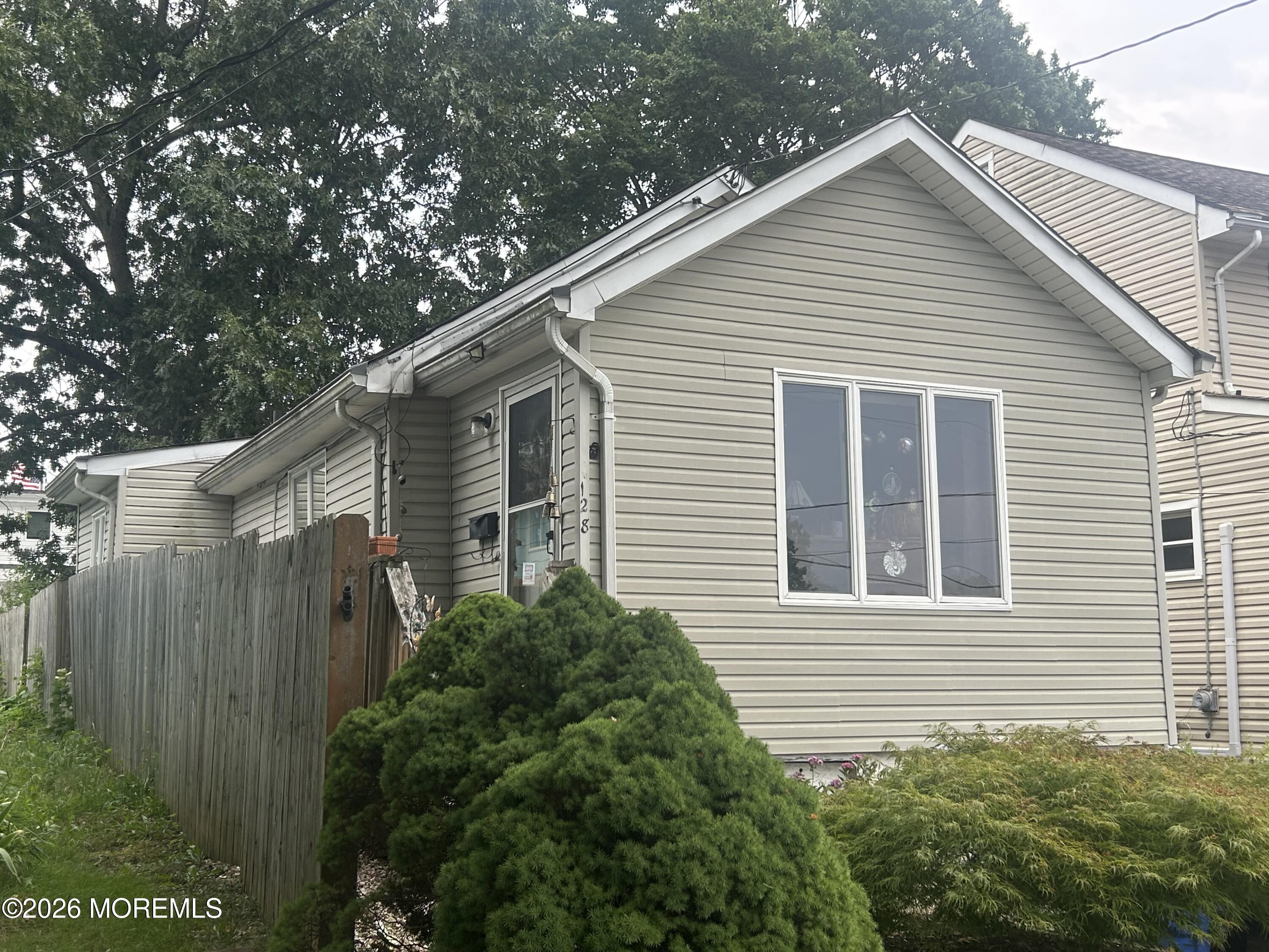 128 Chamone Avenue Leonardo NJ 07737