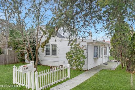 458 E End Avenue Brick NJ 08723
