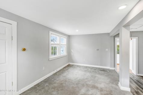 458 E End Avenue Brick NJ 08723