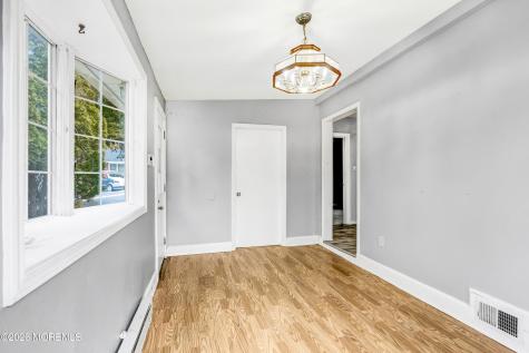 458 E End Avenue Brick NJ 08723