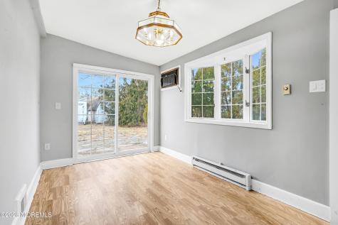 458 E End Avenue Brick NJ 08723