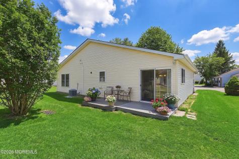 45 Jaffreyton Close Freehold NJ 07728
