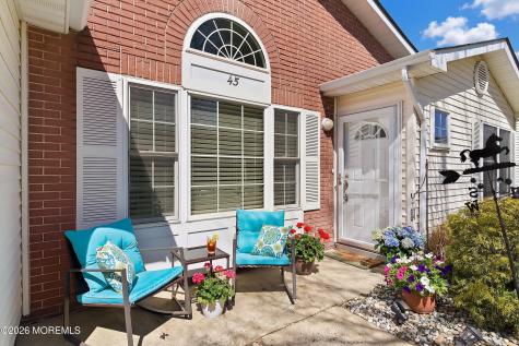 45 Jaffreyton Close Freehold NJ 07728
