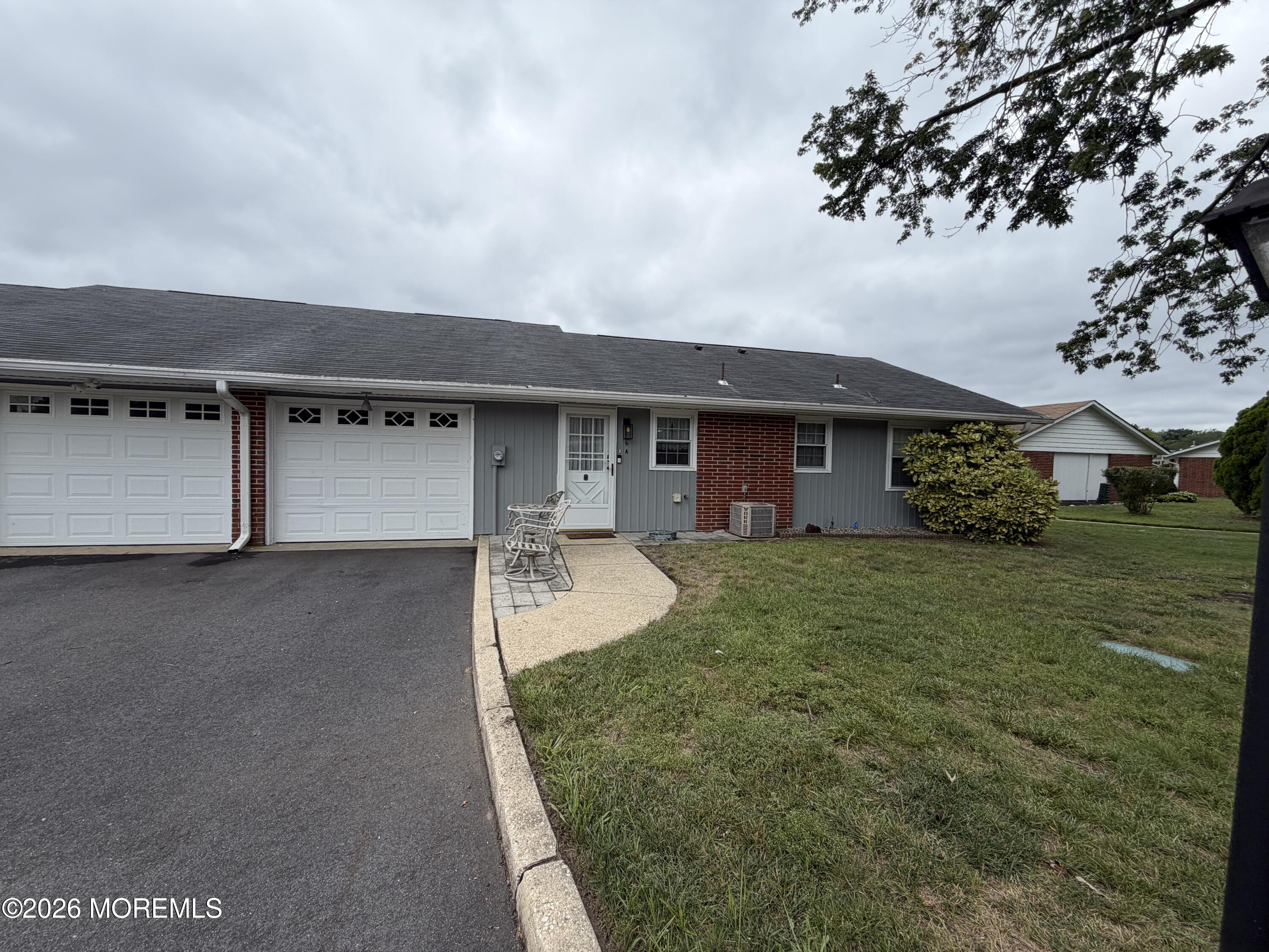 676A New Castle Court Lakewood NJ 08701