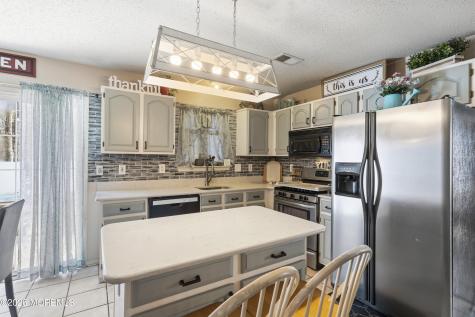 5 Brentwood Drive Bayville NJ 08721