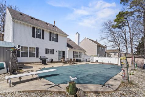 5 Brentwood Drive Bayville NJ 08721