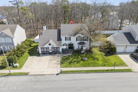5 Brentwood Drive Bayville NJ 08721