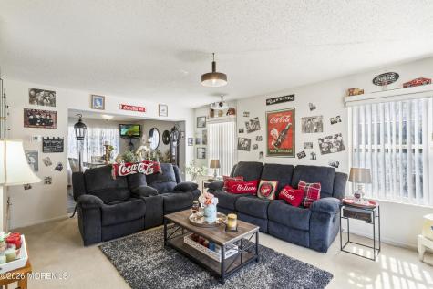 5 Brentwood Drive Bayville NJ 08721