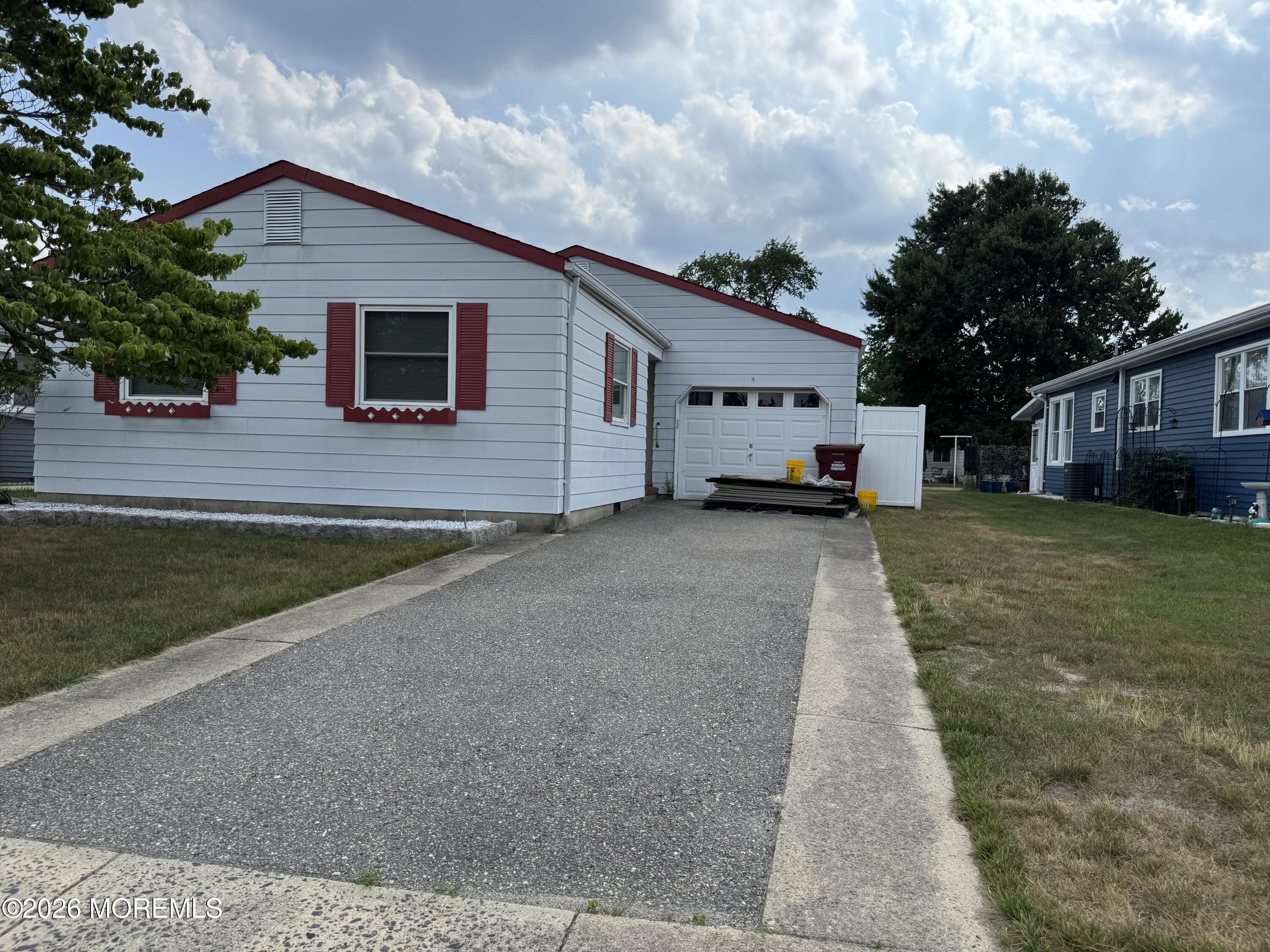 16 Vera Cruz Court Toms River NJ 08757