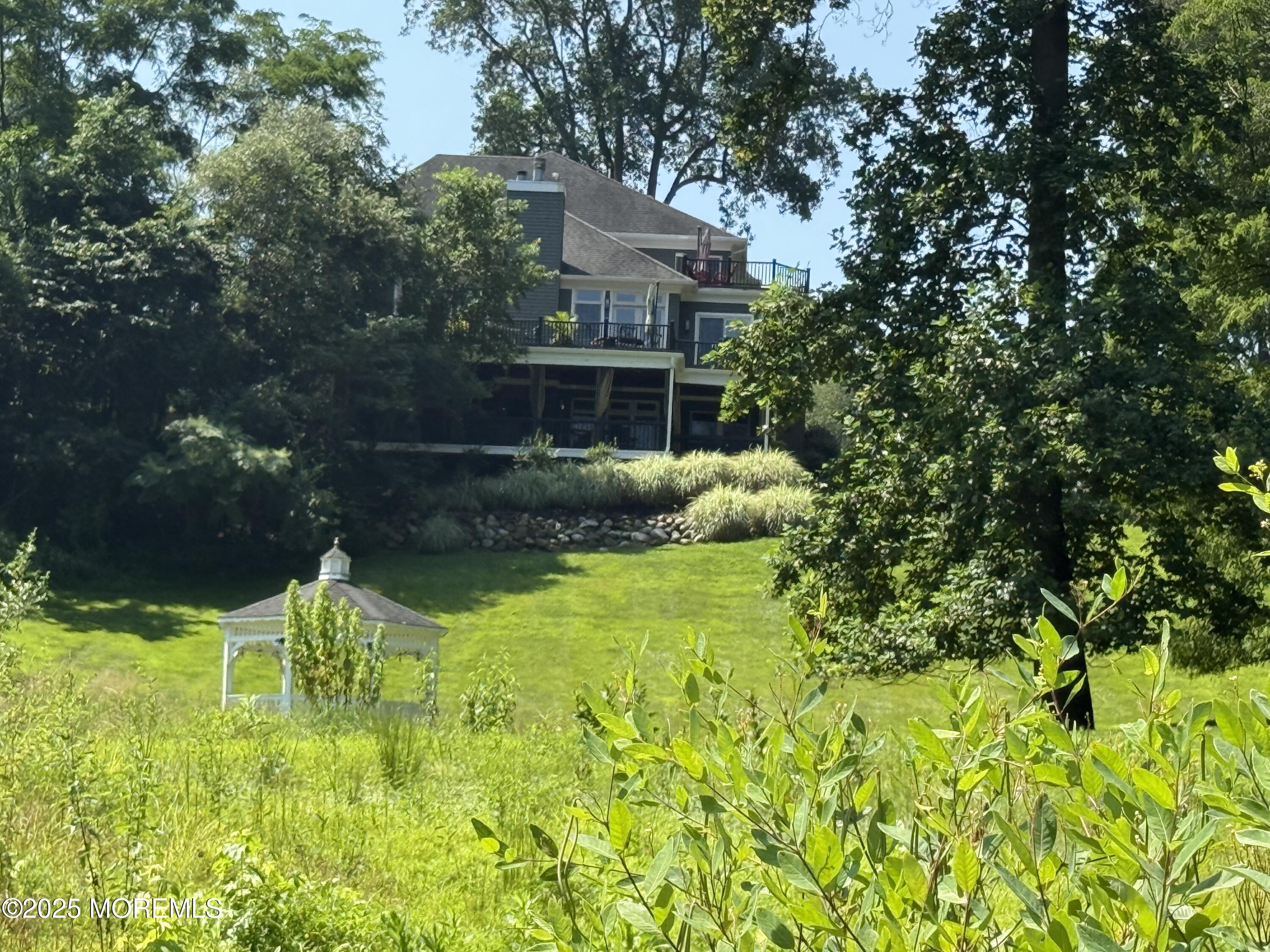 1 E Davey Place Holmdel NJ 07733