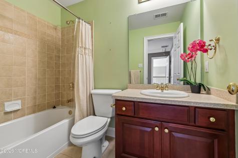 15 Livingston Court Marlboro NJ 07746
