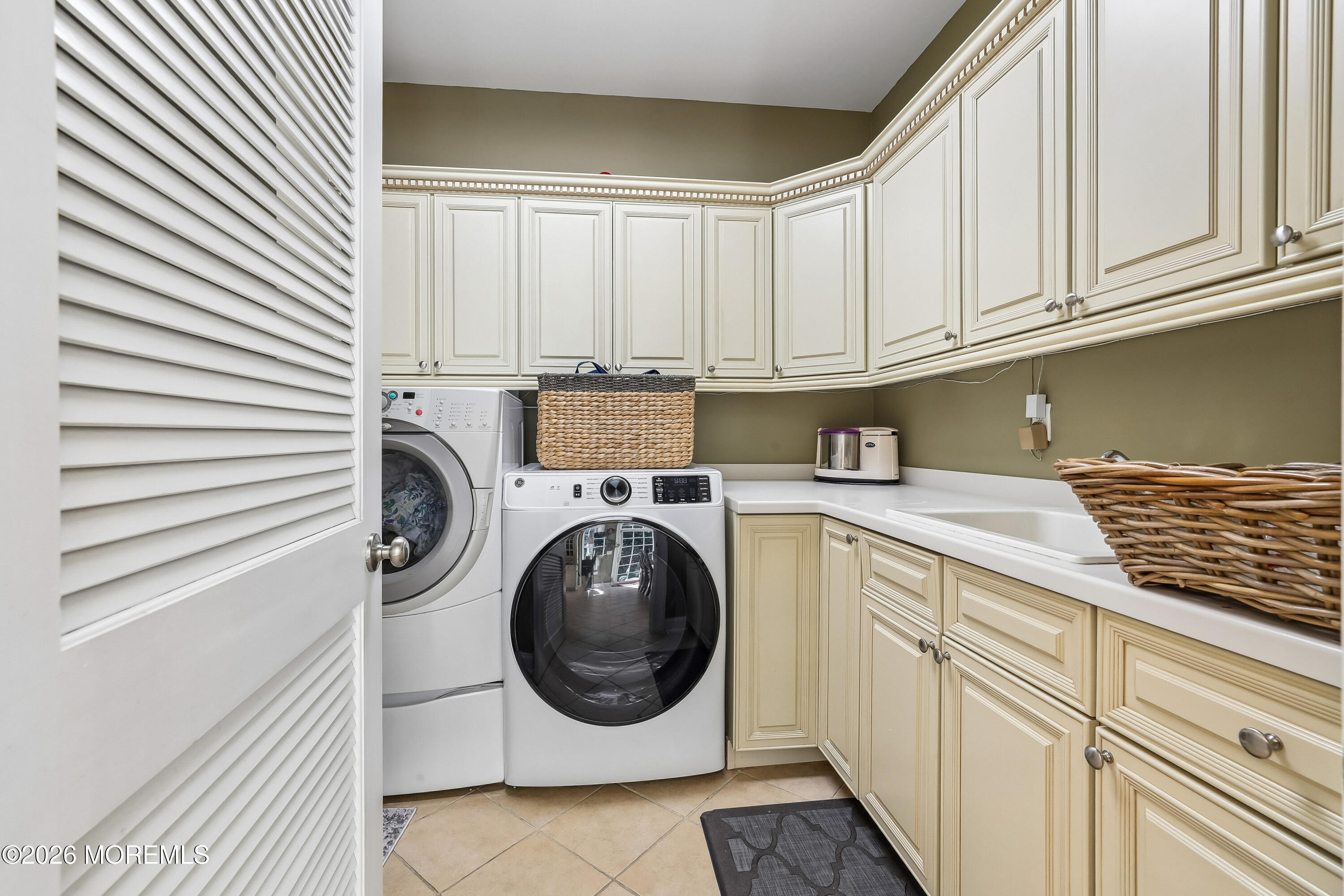 15 Livingston Court Marlboro NJ 07746