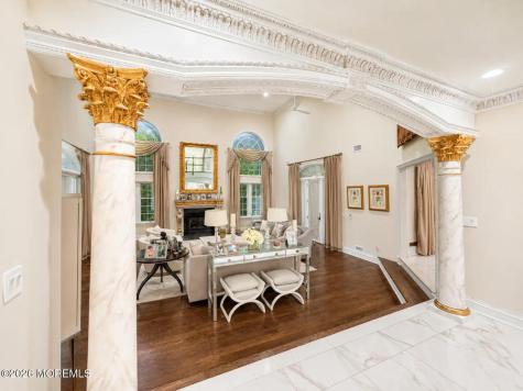 5 Hemlock Lane Holmdel NJ 07733