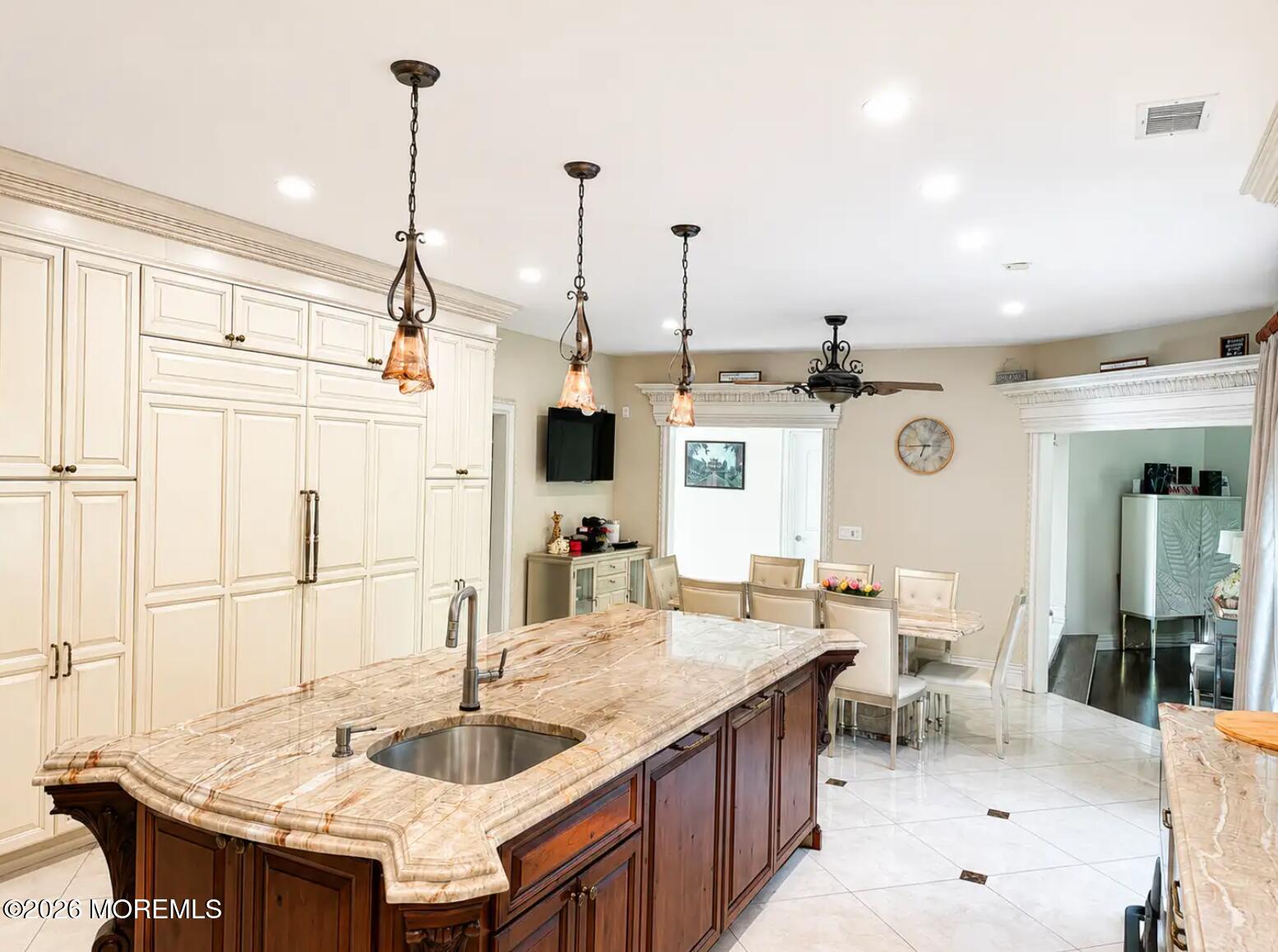5 Hemlock Lane Holmdel NJ 07733