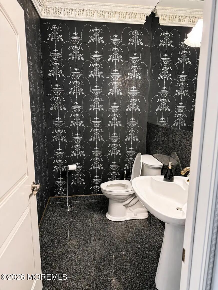 5 Hemlock Lane Holmdel NJ 07733