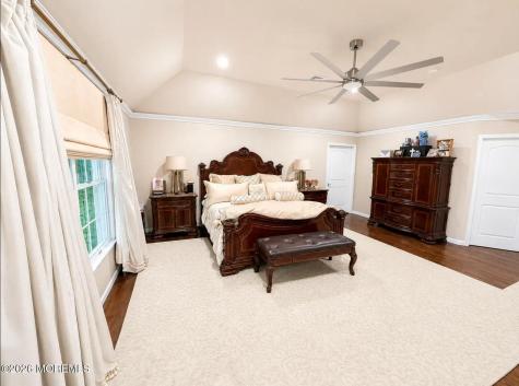5 Hemlock Lane Holmdel NJ 07733
