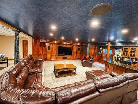 5 Hemlock Lane Holmdel NJ 07733