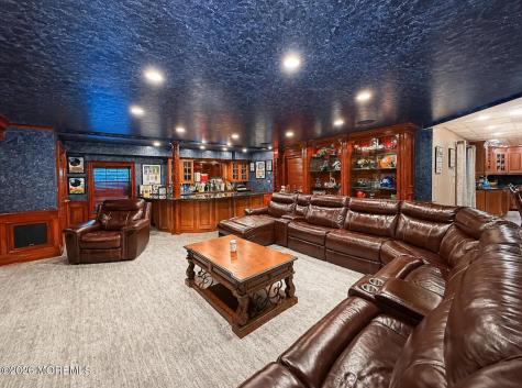 5 Hemlock Lane Holmdel NJ 07733
