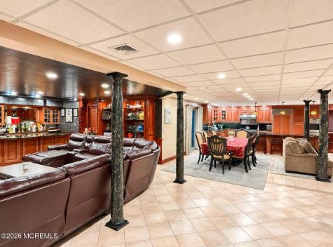 5 Hemlock Lane Holmdel NJ 07733